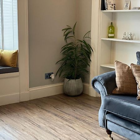 An Steisean With Office - Comet Apartments Helensburgh Extérieur photo