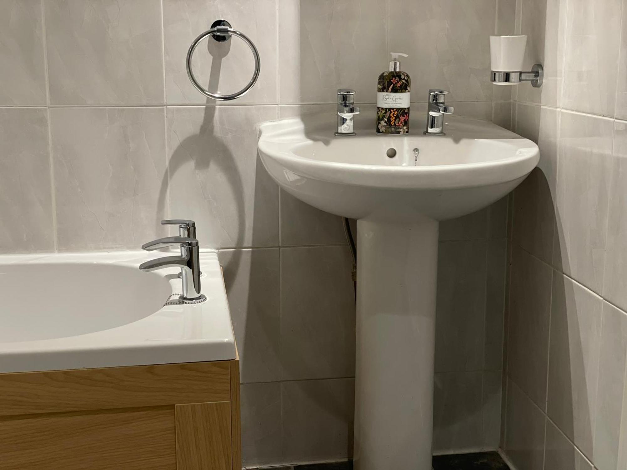 An Steisean With Office - Comet Apartments Helensburgh Extérieur photo